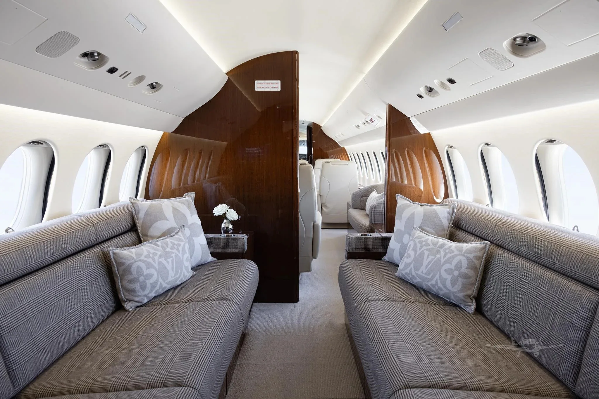 Cabin interior of a 2013 Dassault Falcon 7X.