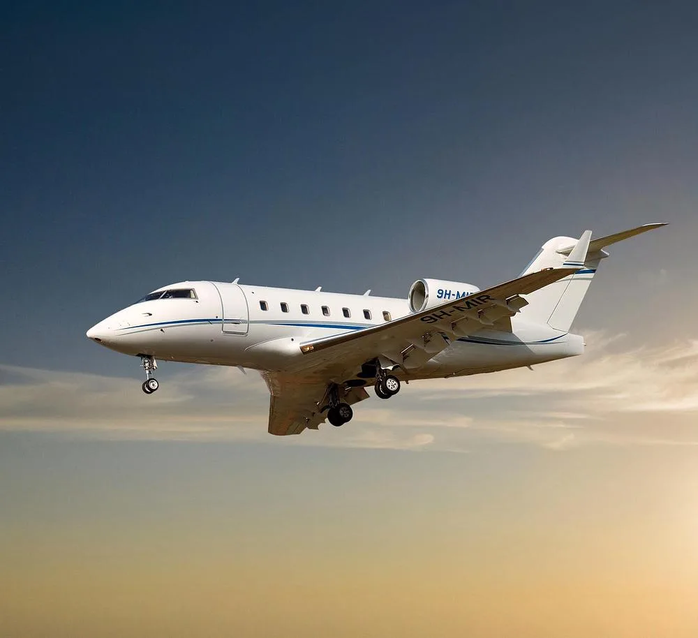 Marketing image of a 1998 Bombardier Challenger 604.