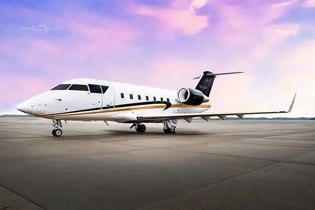 Exterior view of a 2001 Bombardier Challenger 604, N716BB.