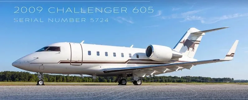 Exterior view of a 2009 Bombardier Challenger 605.