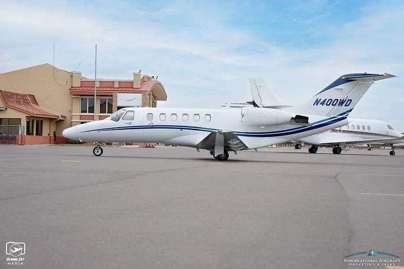 Exterior view of a 2000 Cessna Citation CJ2, N400WD.