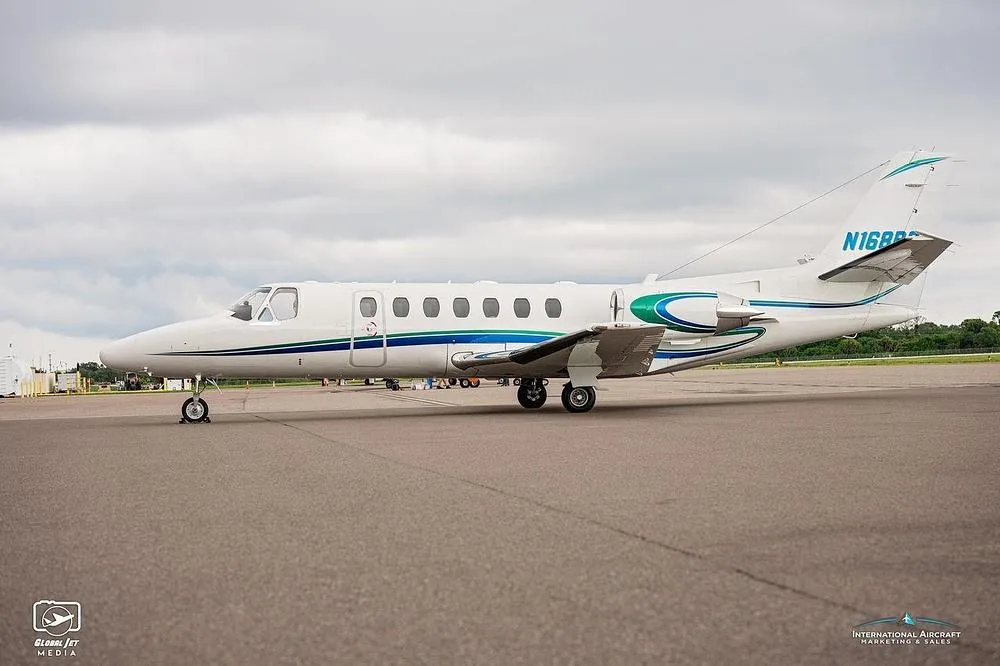 Exterior view of a 1995 Cessna Citation Ultra, N168BG.