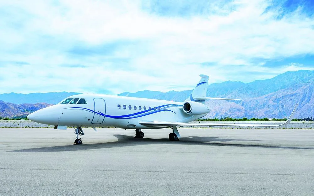 Exterior view of a 2013 Dassault Falcon 2000LXS.