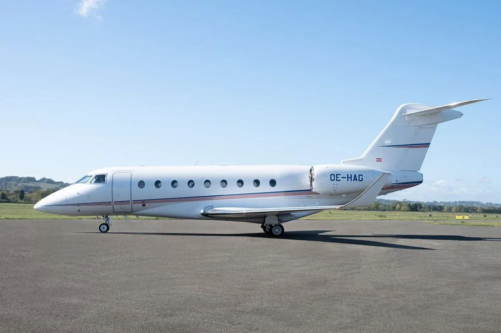 Exterior view of a 2014 Gulfstream, OE-HAG.