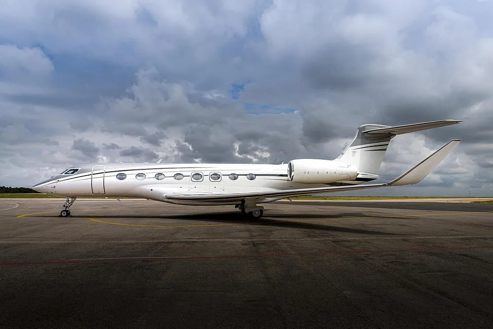 Exterior view of a 2018 Gulfstream, N12NU.