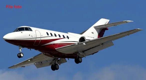 Marketing image of a 1998 Hawker 800XP.