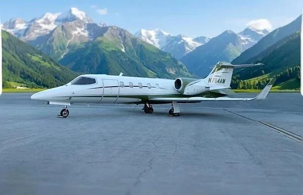Exterior view of a 1995 Learjet 31A, N784AM.