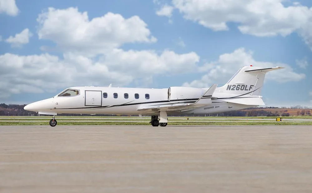 Exterior view of a 2001 Learjet 31A, N260LF.
