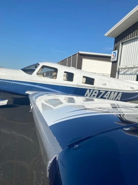 Exterior view of a 2007 Piper 6X 2007.