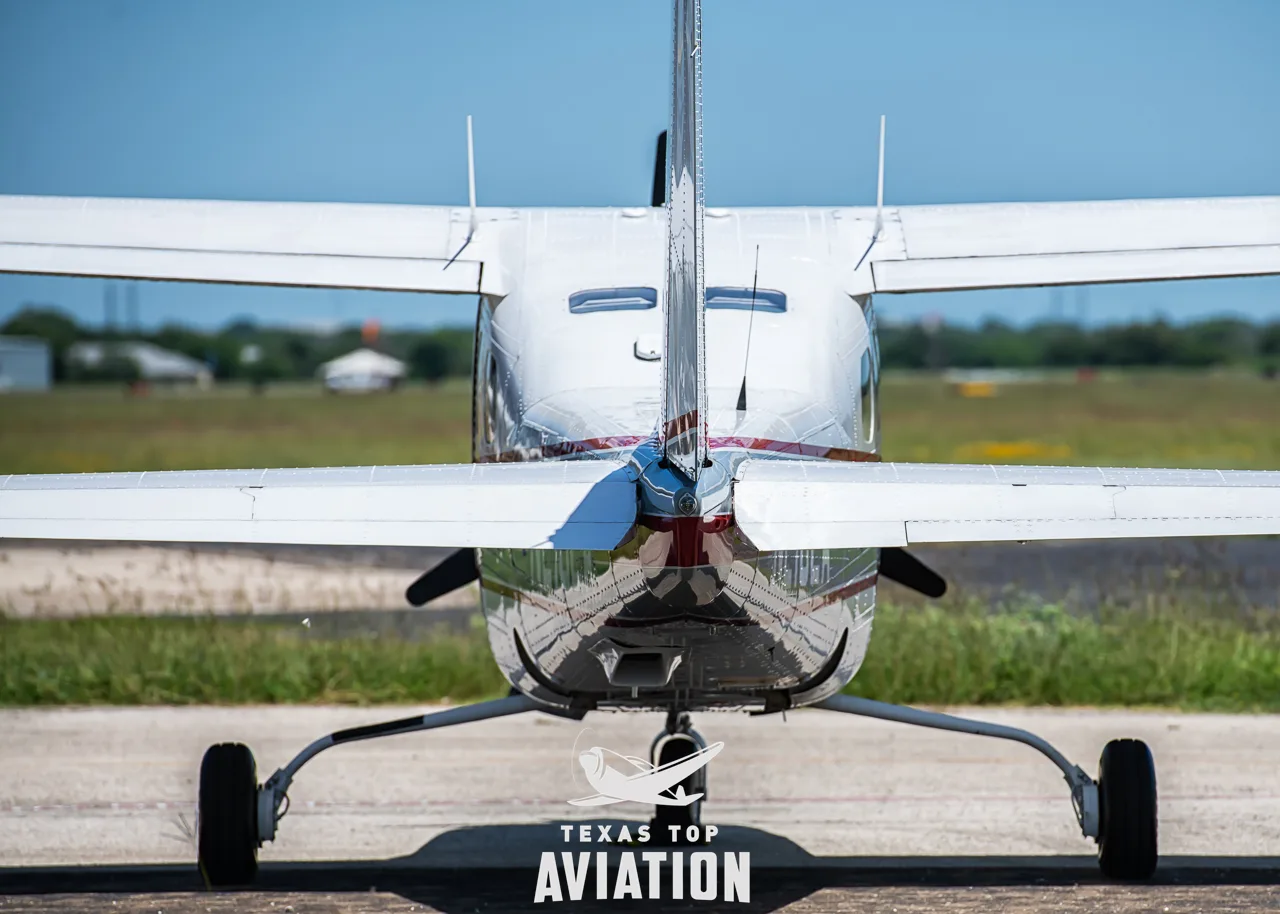 Exterior view of a 1985 Cessna P210R, N210LA.