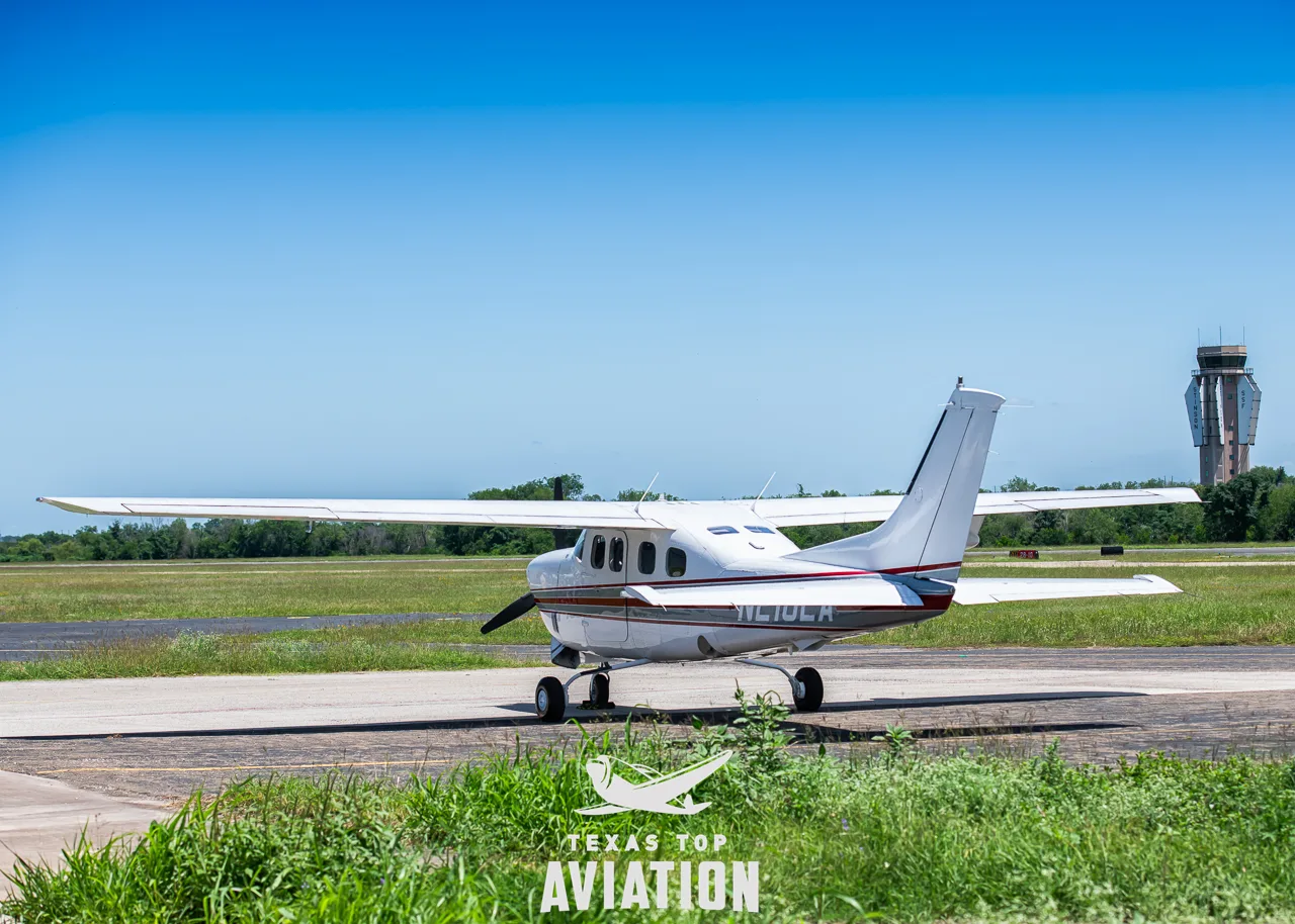 Exterior view of a 1985 Cessna P210R, N210LA.
