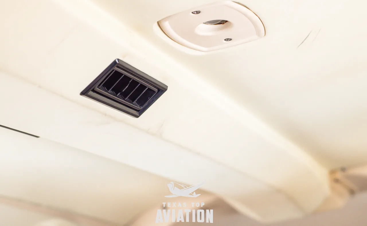 Cabin interior of a 2000 Piper Saratoga II HP N4168Z SOLD!.