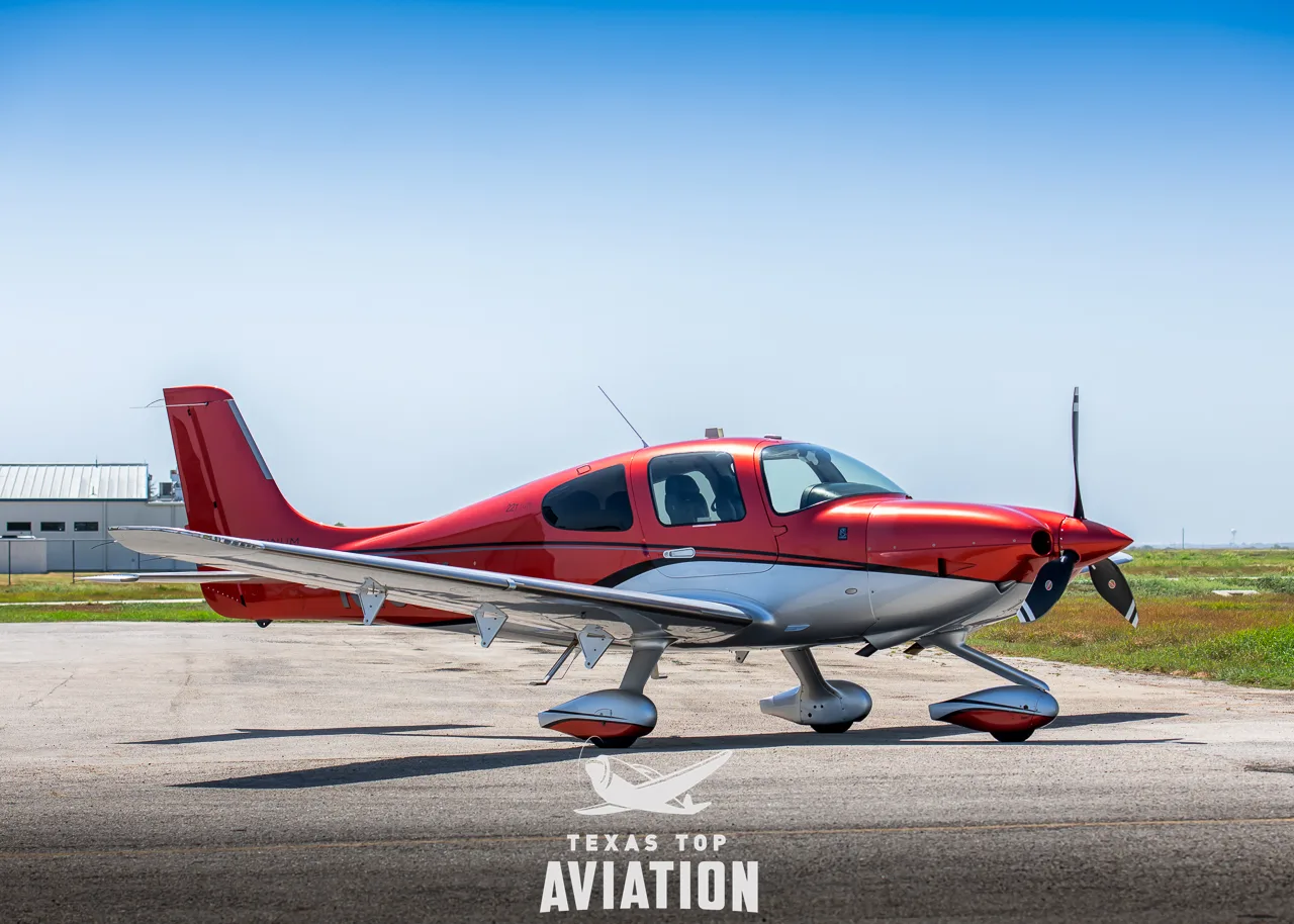 Exterior view of a 2017 Cirrus SR22T G6, N18CK.