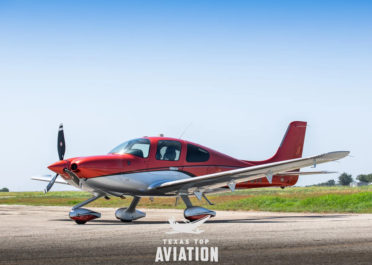 Exterior view of a 2017 Cirrus SR22T G6, N18CK.