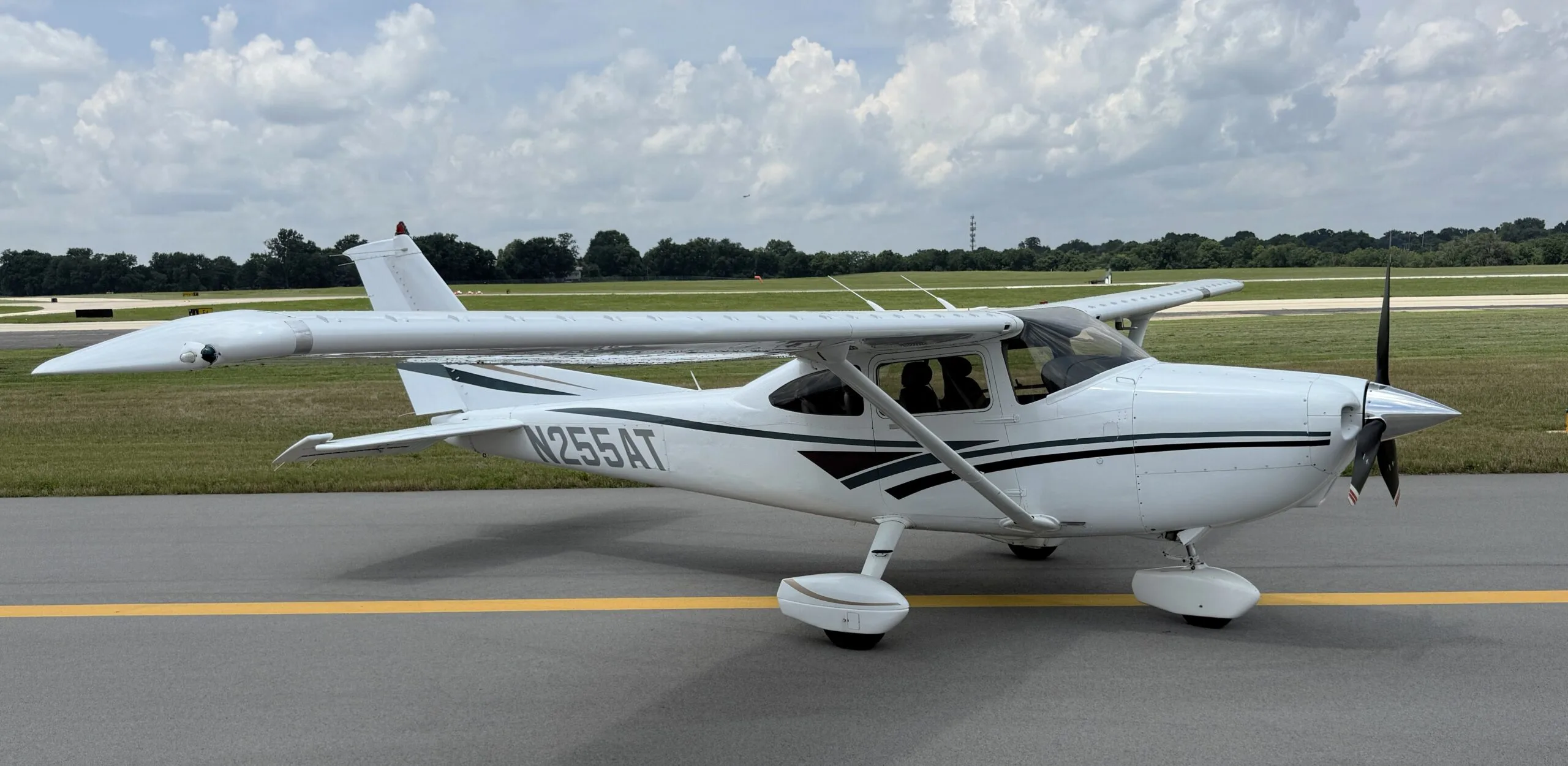 N135CD 2000 Cirrus SR20 – Upward Aircraft Aquisition