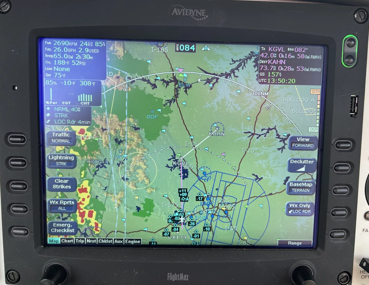 Avionics suite of a 2004 Cirrus SR22 G2.