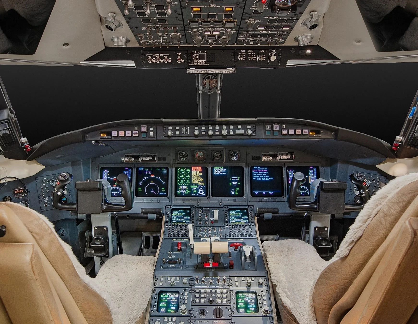 Challenger 604