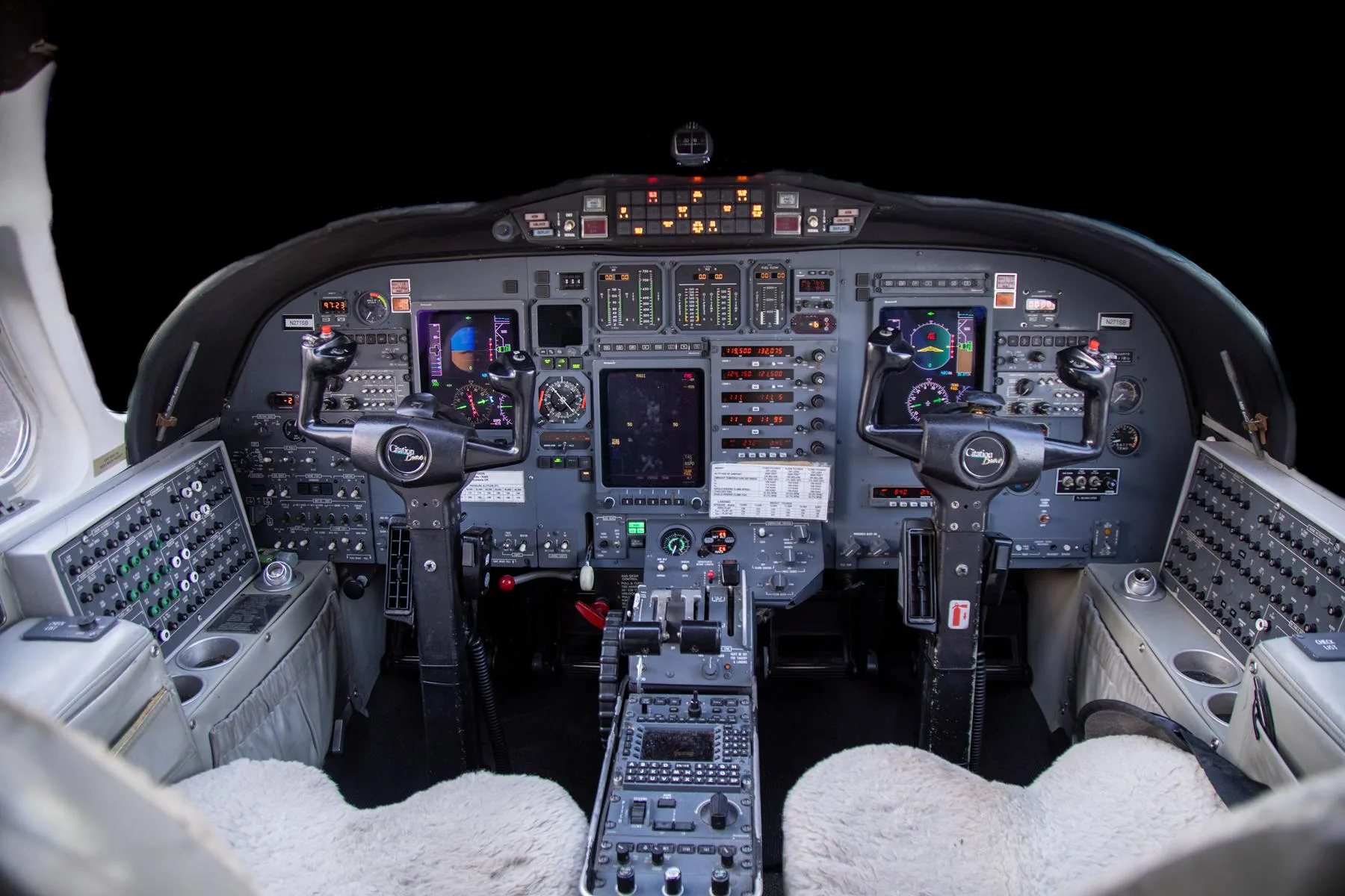 Cockpit and instrument panel of a 2000 Cessna Citation Bravo.