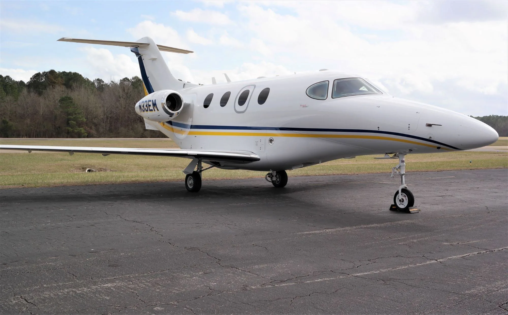 Exterior view of a Beechcraft Premier 1A.