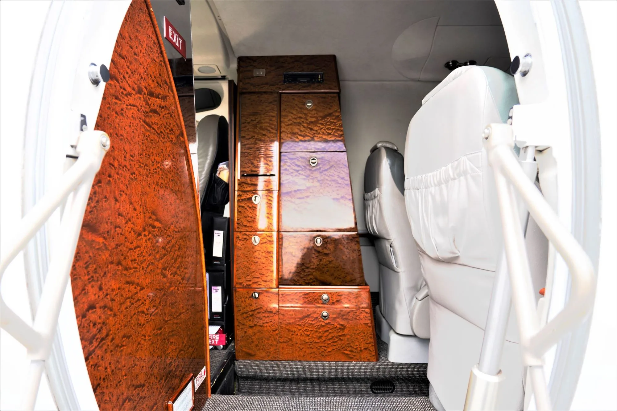 Cabin interior of a Beechcraft Premier 1A.