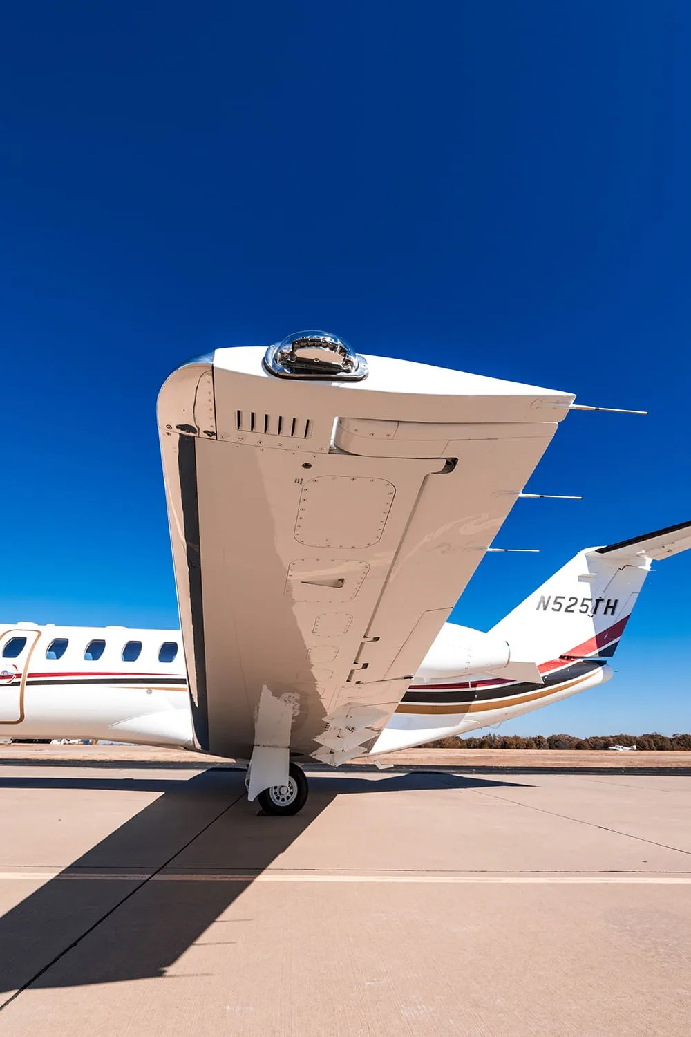 Exterior view of a 2014 Cessna Citation CJ3, N525TH.