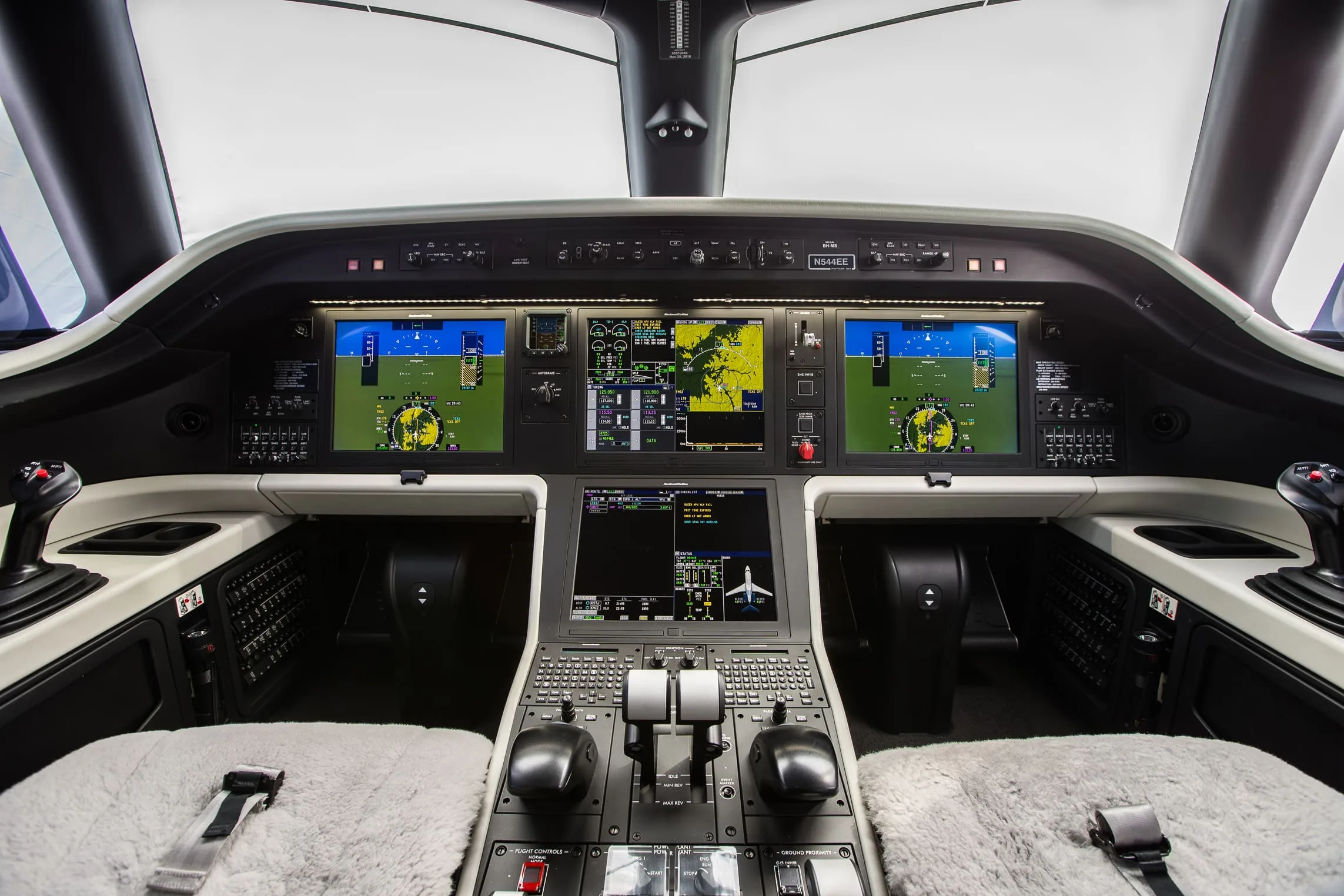 Cockpit and instrument panel of a 2019 Embraer Praetor 500.