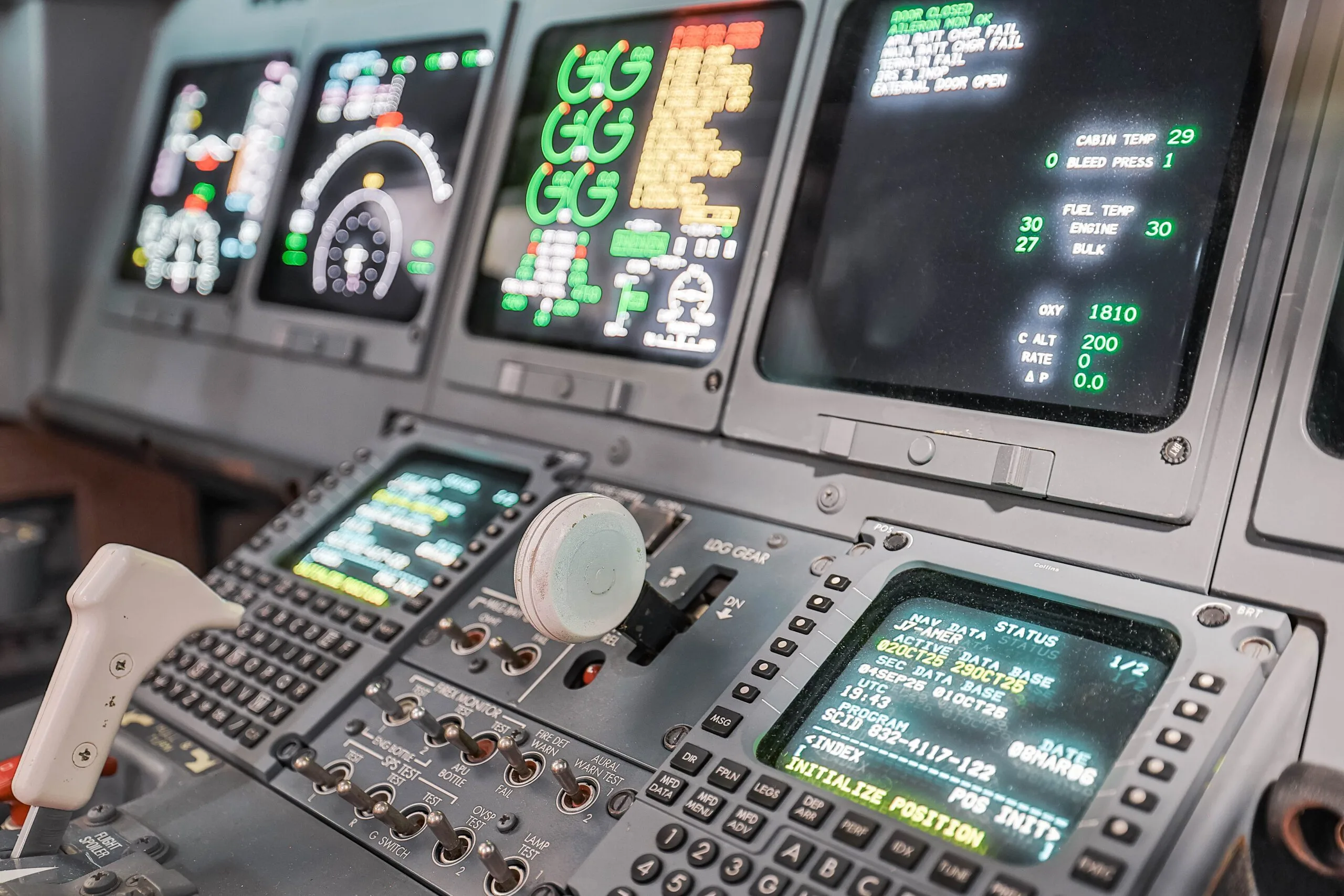 Cockpit and instrument panel of a 1998 Bombardier Challenger 604.