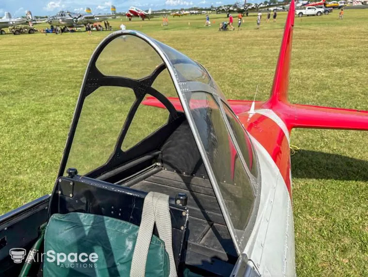 Exterior view of a 1952 Harvard Mk IV.