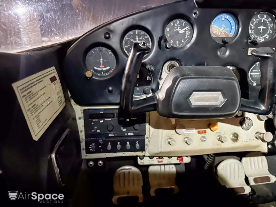 Cockpit and instrument panel of a 1956 Cessna 172 Skyhawk.