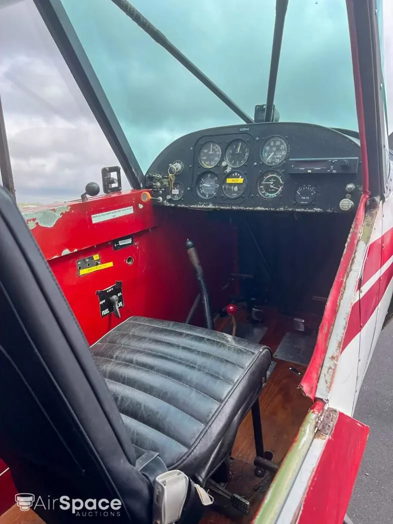 Cockpit and instrument panel of a 1963 Piper PA-18 Super Cub.