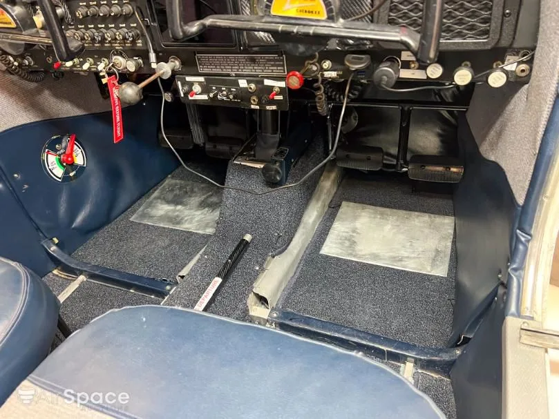 Cockpit and instrument panel of a 1963 Piper PA-28-140 Cherokee.