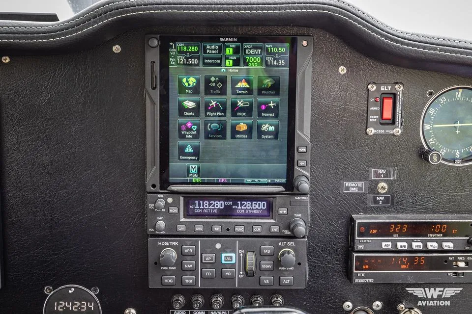 Avionics suite of a 1965 Piper PA-28-235 Cherokee Pathfinder.
