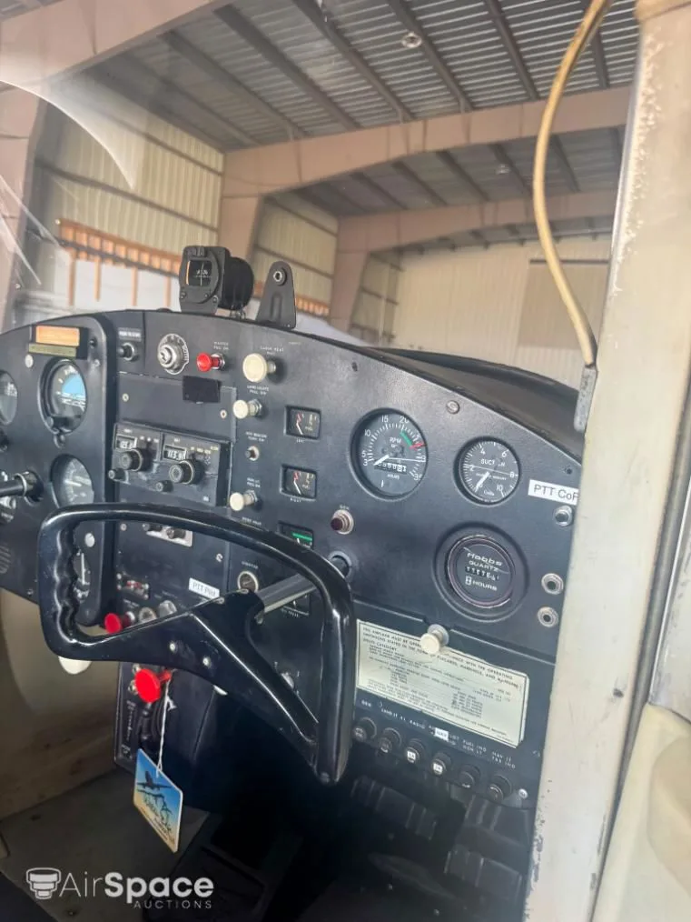Cockpit and instrument panel of a 1966 Cessna 150F.