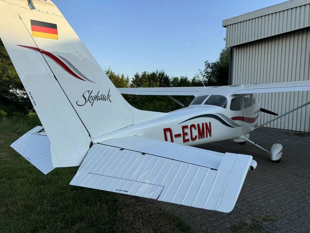 Exterior view of a 1970 Cessna 172K.