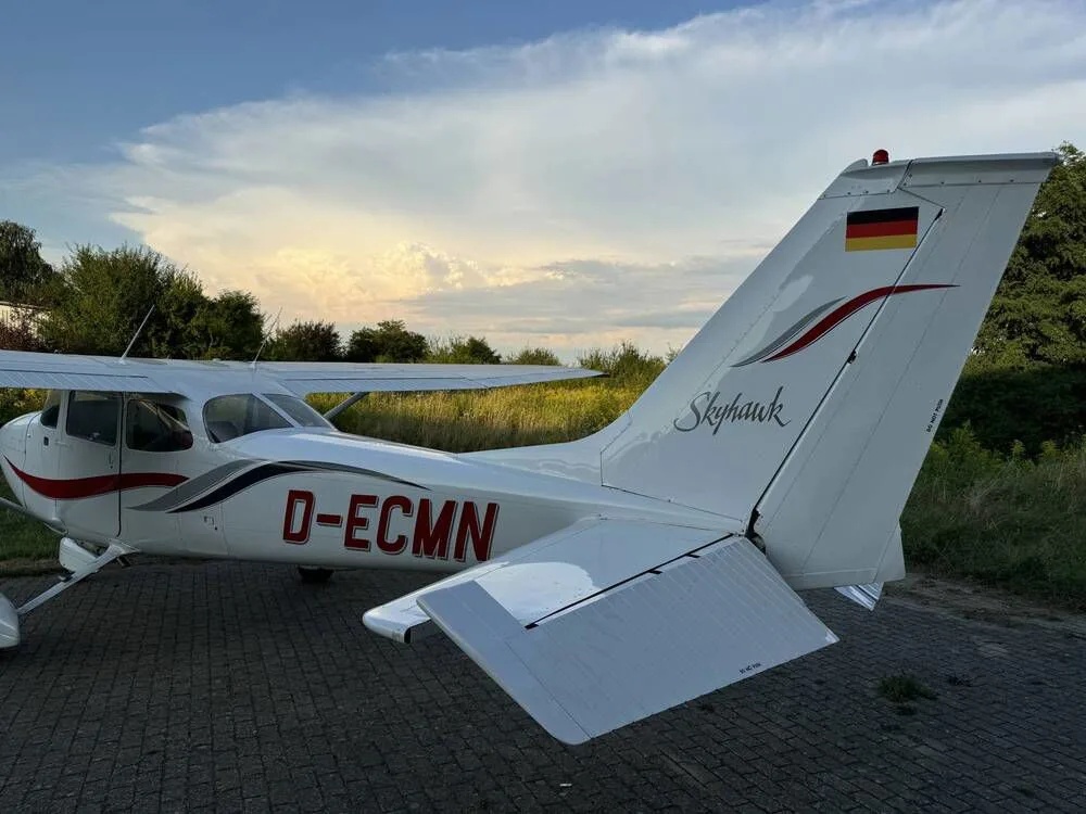 Exterior view of a 1970 Cessna 172K.