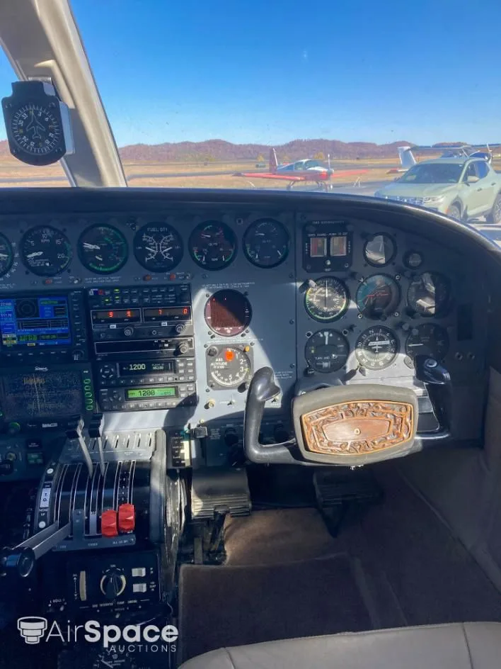 Cockpit and instrument panel of a 1973 Cessna 421B Golden Eagle/ Executive Commuter.