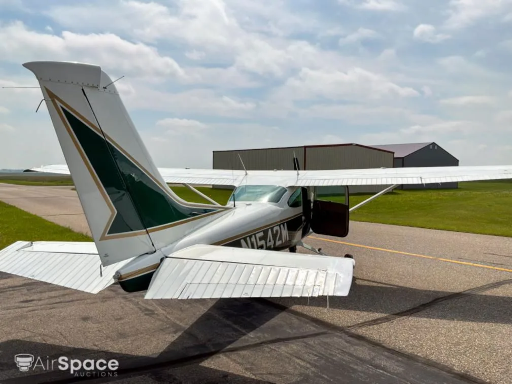 1975 Cessna 182P Skylane