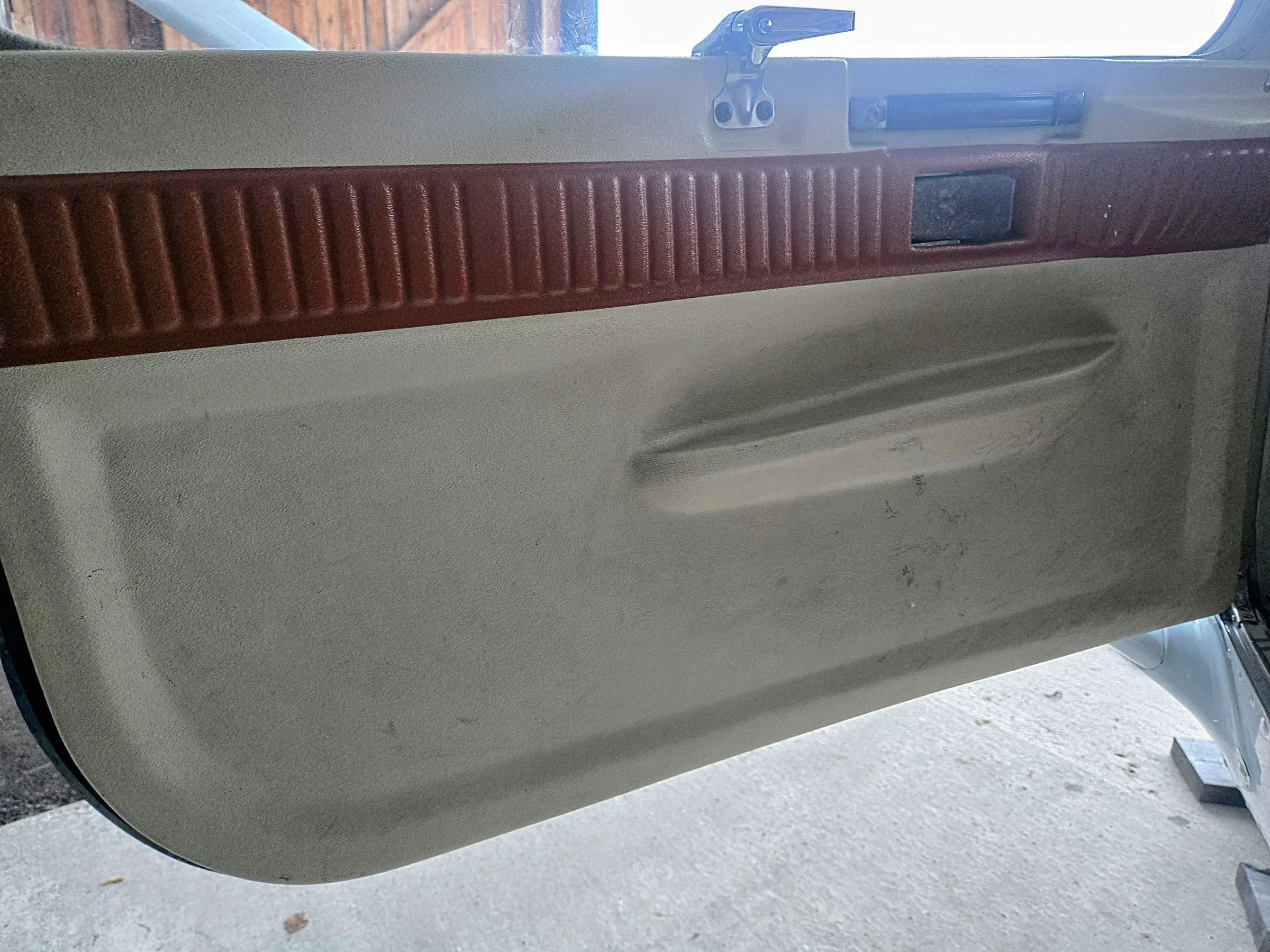 Cabin interior of a 1979 Cessna F150M.