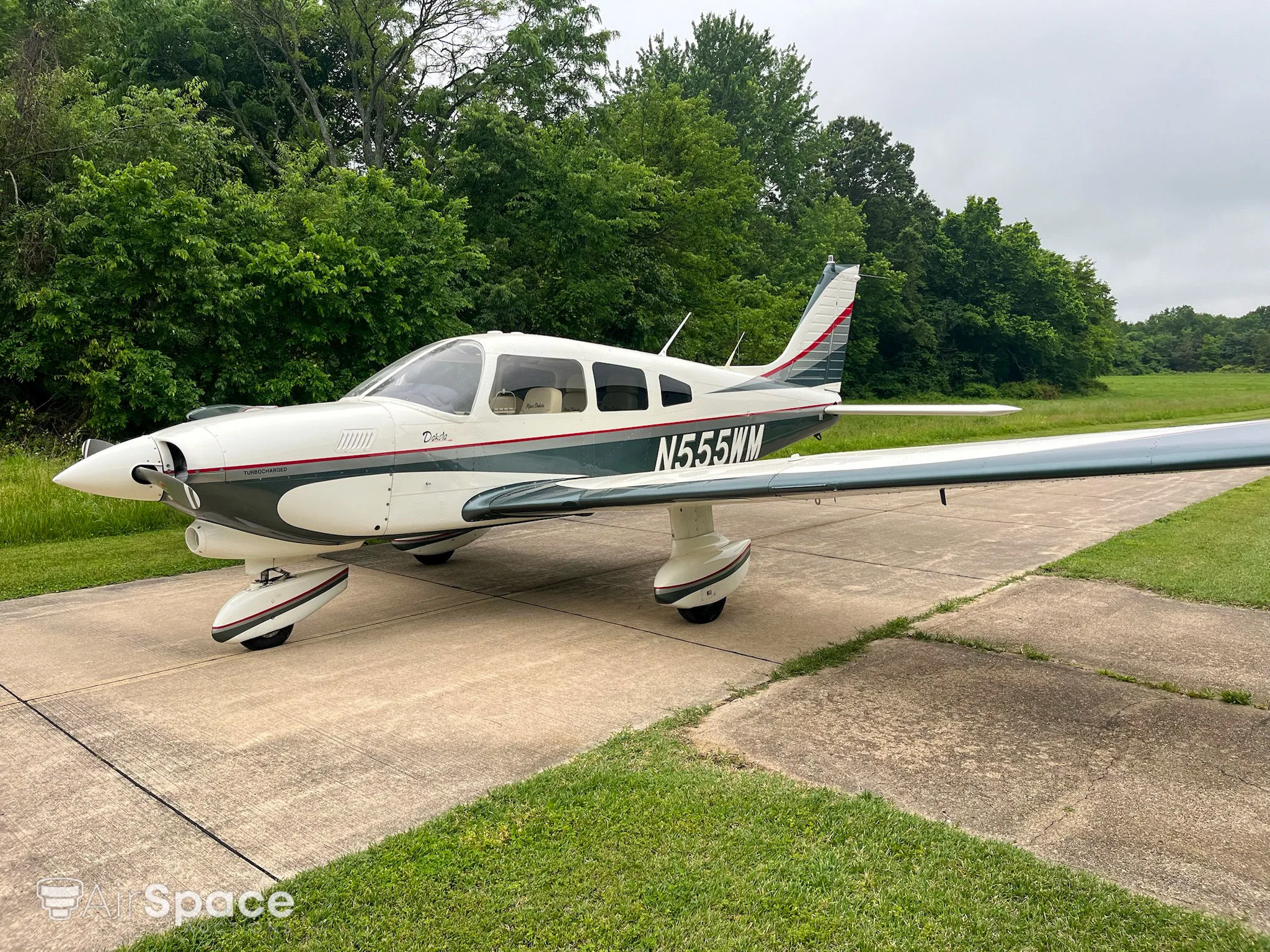 Exterior view of a 1979 Piper PA-28-201T Turbo Dakota.