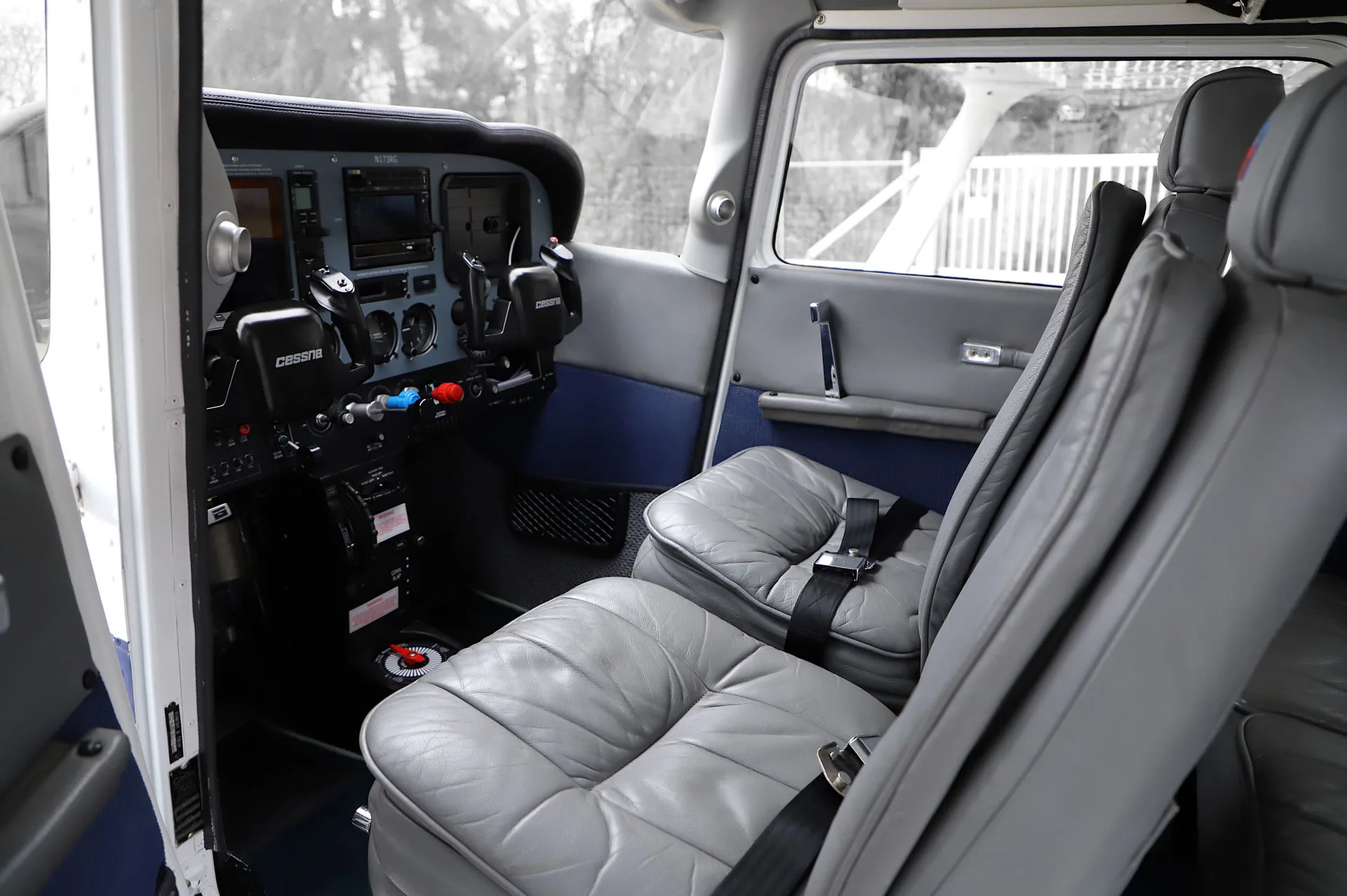 Cabin interior of a 1980 Cessna 172RG Cutlass.