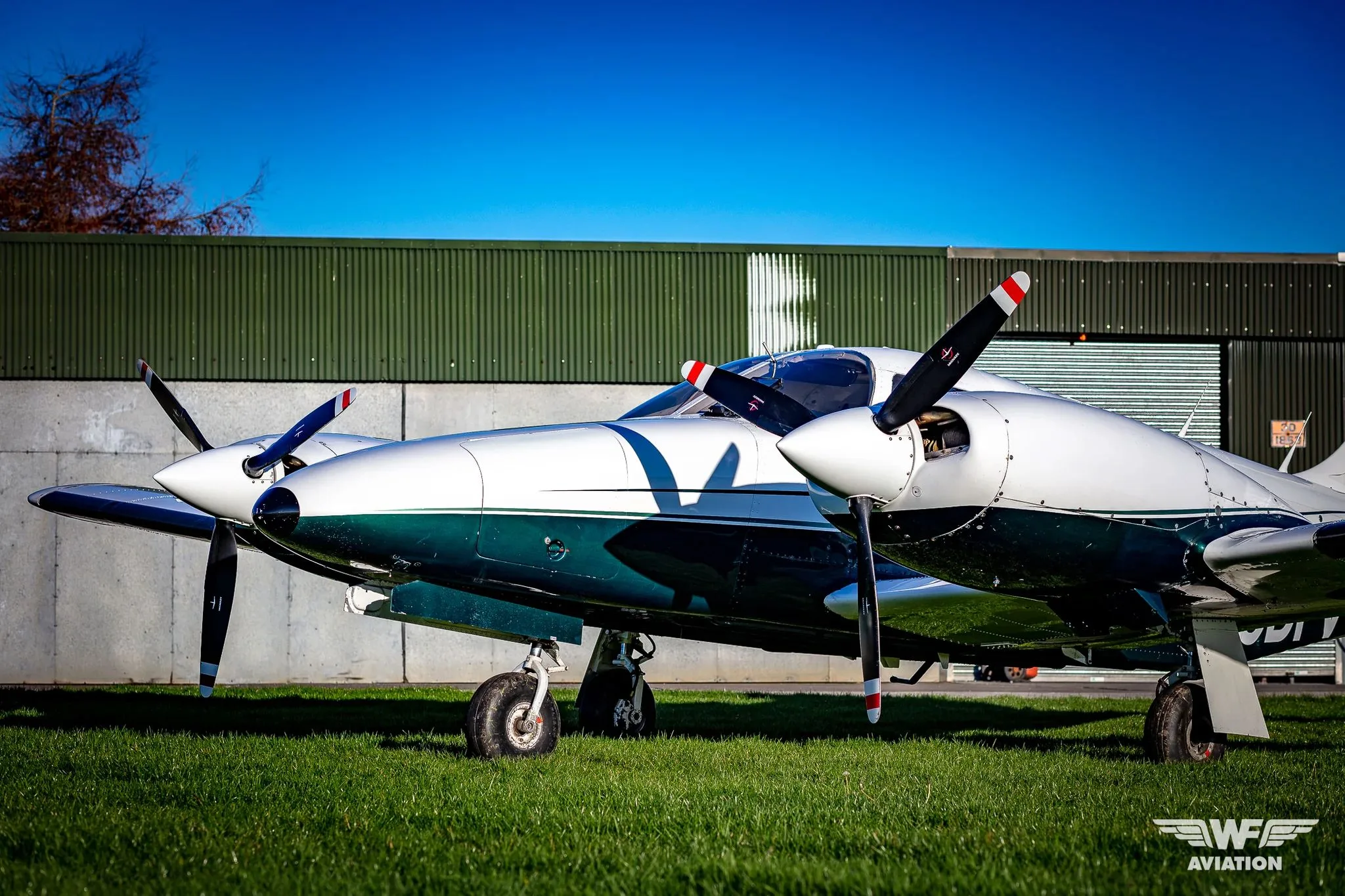 Exterior view of a 1980 Piper PA-34-200T Seneca II.