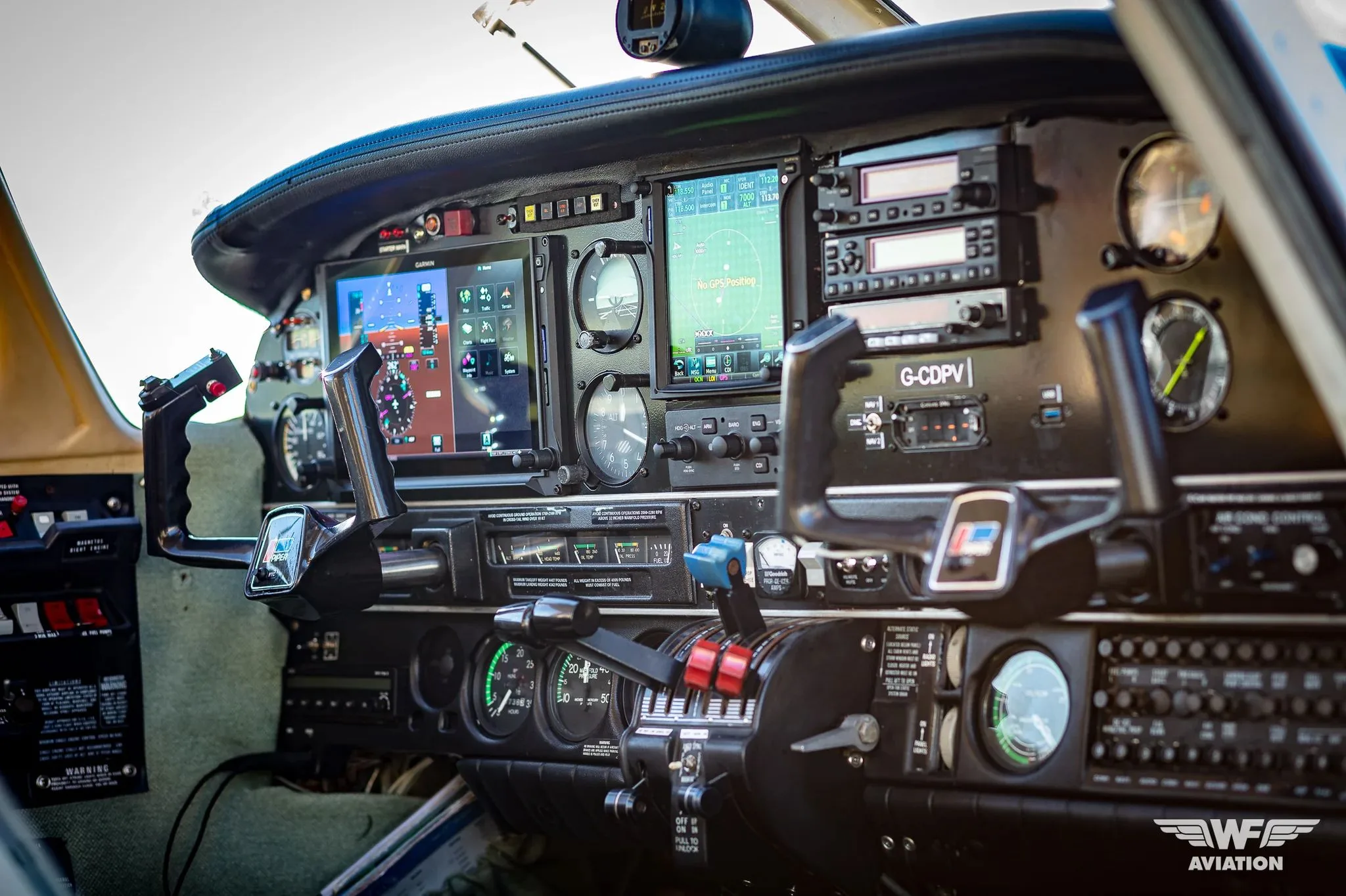 Avionics suite of a 1980 Piper PA-34-200T Seneca II.