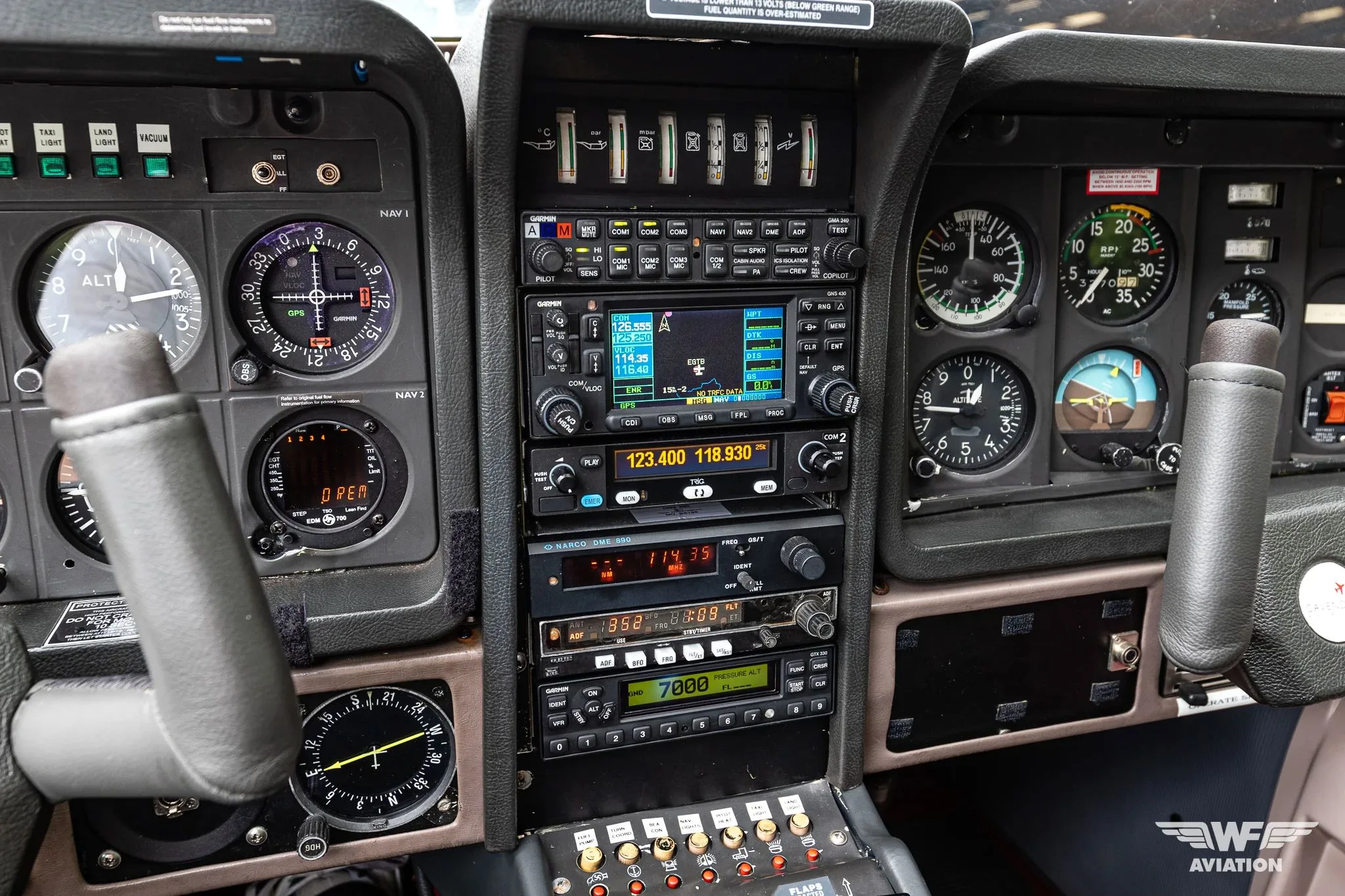 Avionics suite of a 1983 Socata TB-10 Tobago.