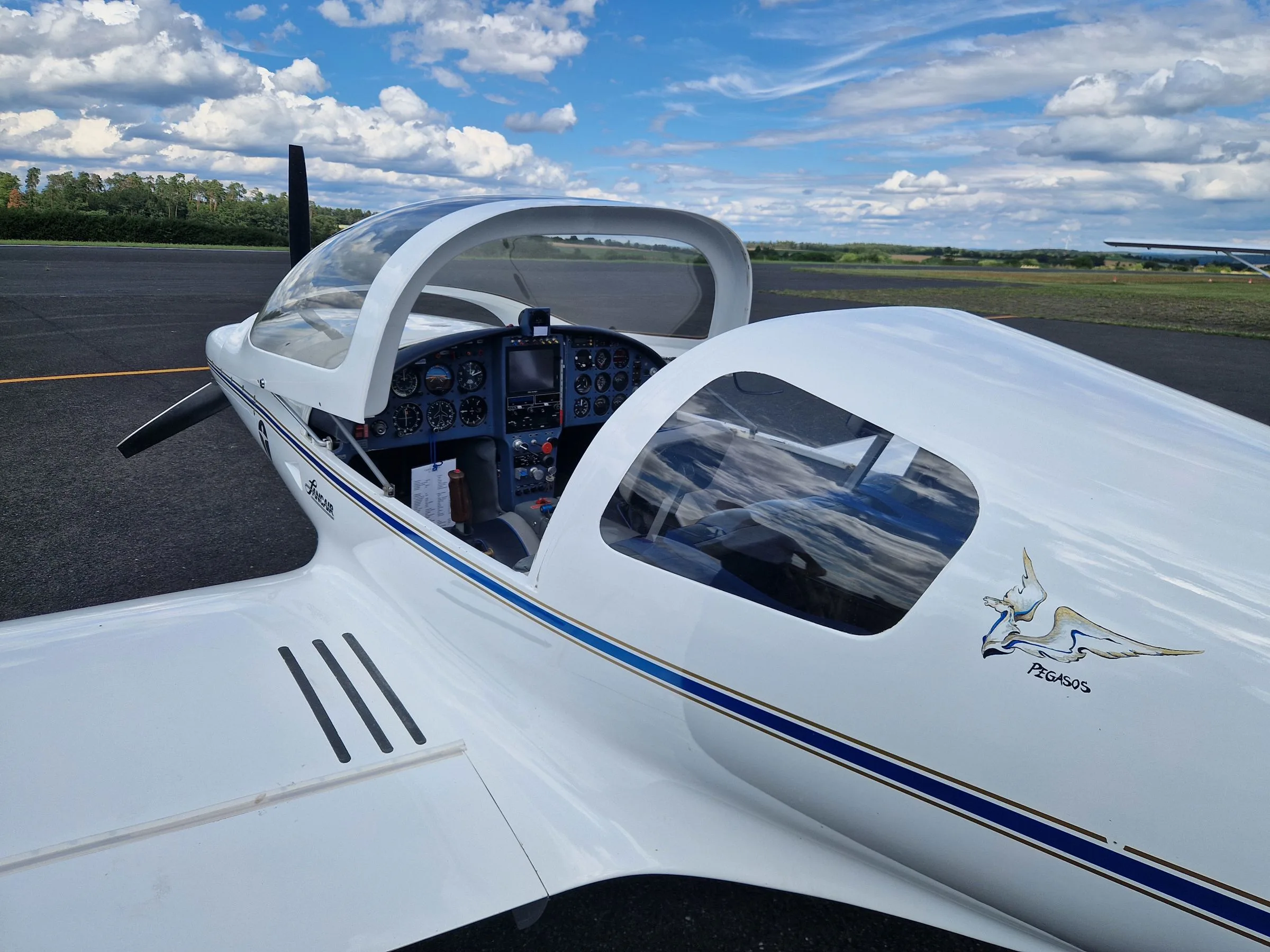 Exterior view of a 1990 Lancair 235.