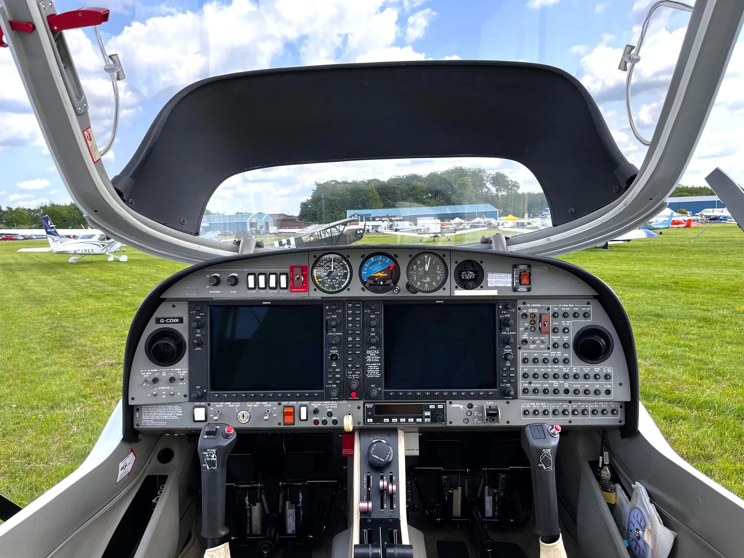 Cockpit and instrument panel of a 2006 Diamond DA42 Twin Star.