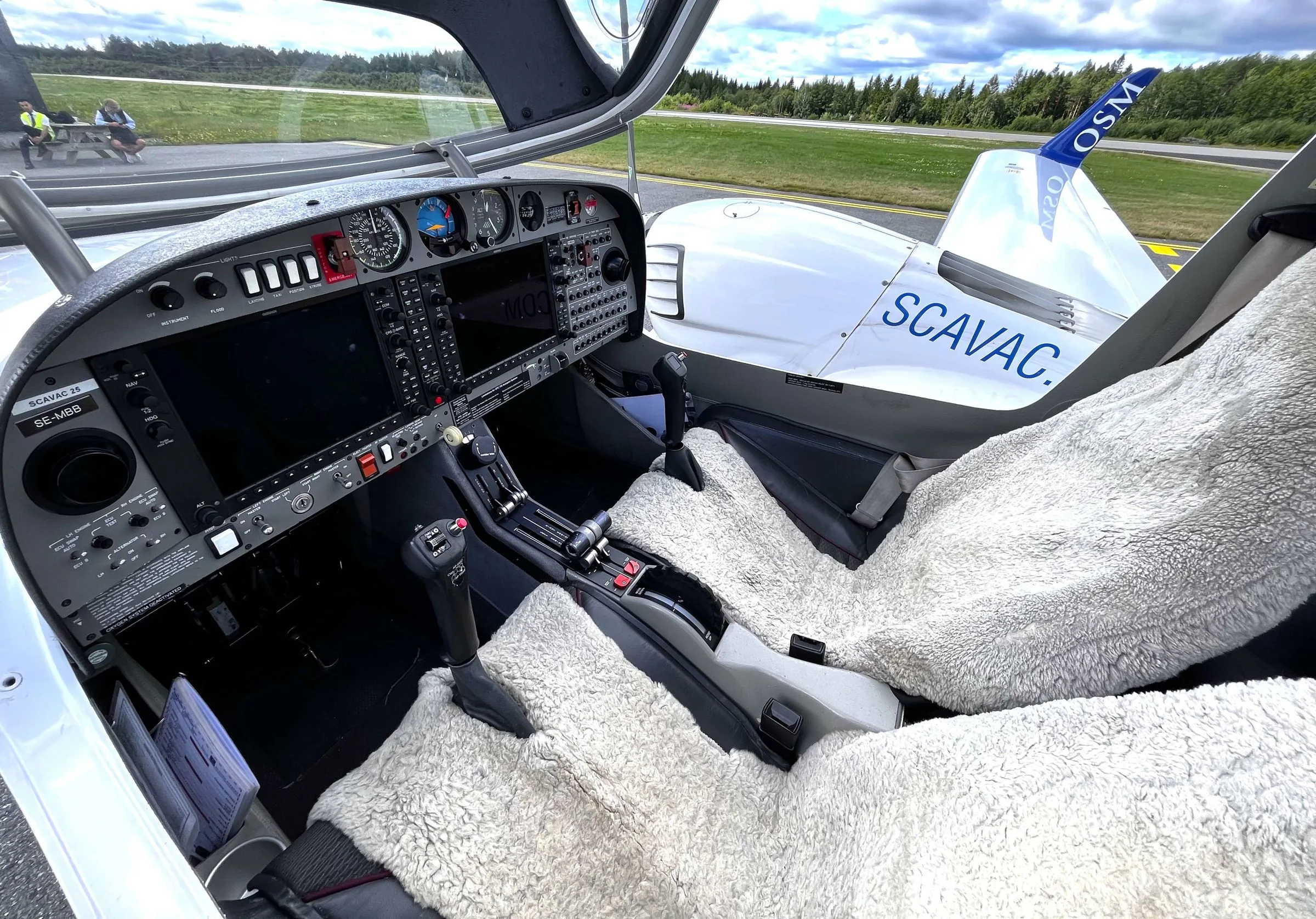 Cockpit and instrument panel of a 2008 Diamond DA42 Twin Star.