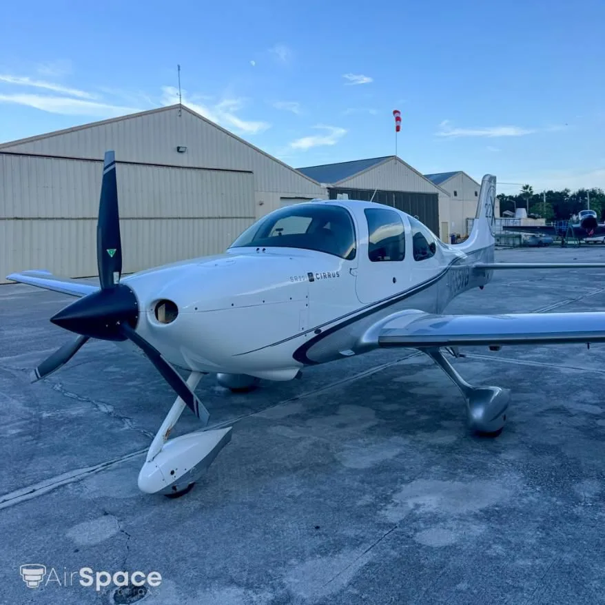 Exterior view of a 2010 Cirrus SR22 G2 GTS.