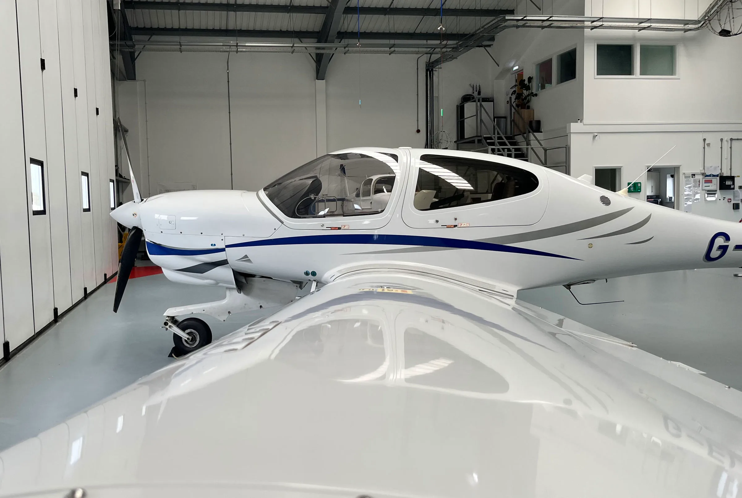 Exterior view of a 2014 Diamond DA40 NG.