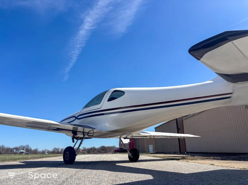 Exterior view of a 2018 Arion Lightning, LS-1.