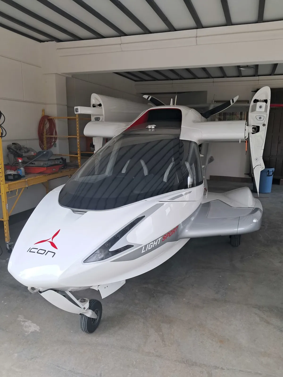 Exterior view of a 2018 Icon A5, N116BA.
